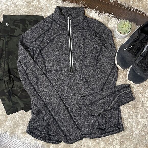 EUC Lululemon Run U-Turn 1/4 Zip Pullover Jacket Charcoal Gray 4 - Picture 1 of 6